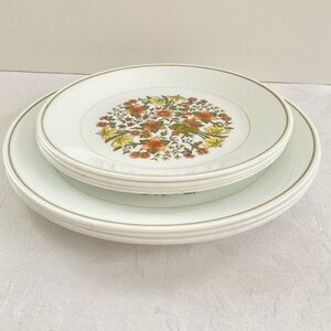 Corelle Indian Summer 8 pc - 4 Dinner 4 Lunch Plates
Vintage